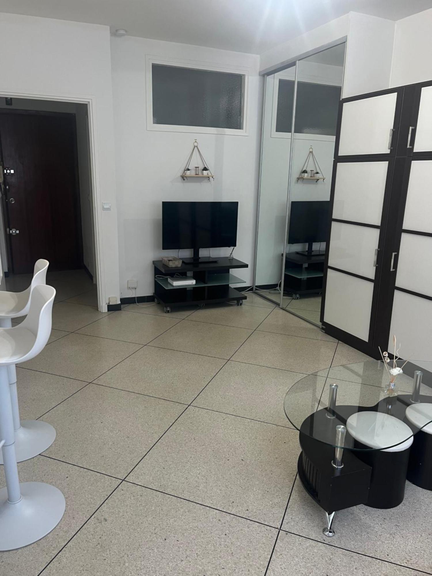 Nice Sejour Detente Studio Lumineux Balcon Cuisine Equipee Wifi Extérieur photo